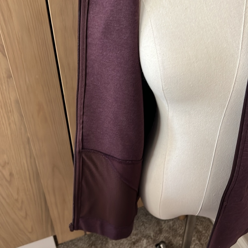 Men’s All In Motion Jacket - Maroon/Berry - Picture 8 of 10